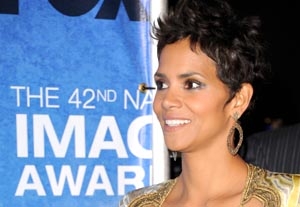 Halle Berry, Tyler Perry Honored at NAACP Image Awards