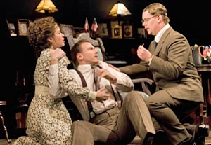 'Orphan's,' Viola Davis Lead NYDCC Winners
