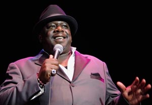 Cedric the Entertainer to Star in 'Hot in Cleveland' Spin-Off