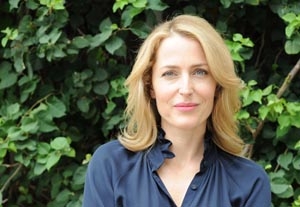 Gillian Anderson Moves From Timeless Dramas to Broad Comedy