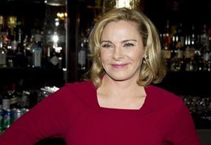 Kim Cattrall Proves to be no Coward on Broadway