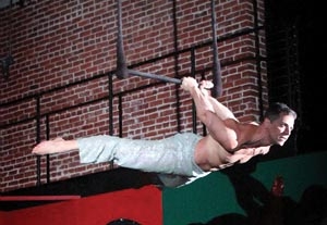 Atomic Holiday Free-Fall