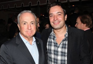 'SNL' Boss Makes Merry With Annual Holiday Show