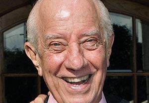 Actor Who Was Mr. Pitt on 'Seinfeld' Dies at 77