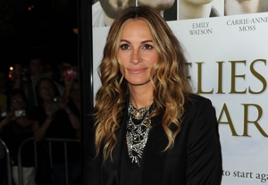 Julia Roberts Compares Performing On Broadway to Childbirth