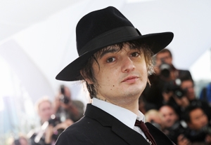 Cannes: Thomas Vinterberg Talks ‘Jageten'; Pete Doherty Delights Fans