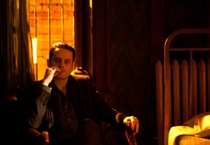 Luke Kirby Battles Samuel L. Jackson and Romances Michelle Williams