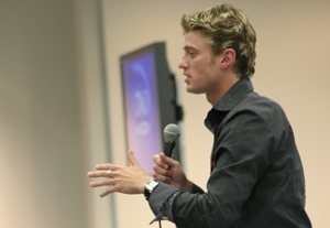 Learning About the V.O. Industry at VOICE 2012