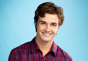 Beau Mirchoff On Taking Acting Classes and His Role in ‘Awkward.’