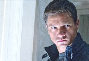 Tim Grierson Reviews 'The Bourne Legacy' and 'The Campaign'