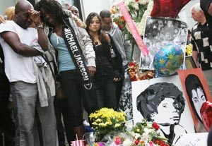 Police Focus on Medical Treatment in Jackson Death