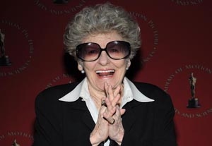 Elaine Stritch Sued by Writer