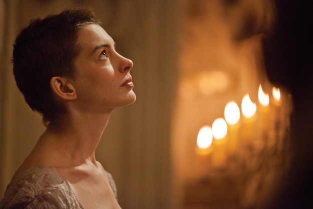 Anne Hathaway Jokes 'Not Collapsing' Was Her Biggest Challenge on 'Les Misérables'
