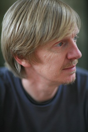 Andrew-Adamson-headshot-hi-res-4c.png.30