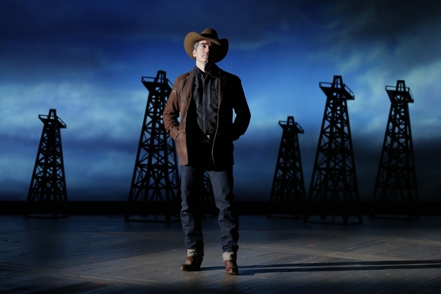 'Giant,' 'Hands on a Hardbody' Lead Drama Desk Nominees