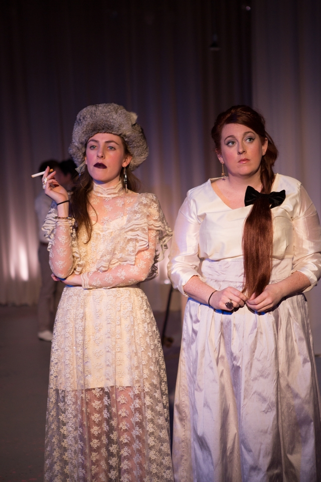 'Seagull (Thinking of you)' Flooded With Theatrical Imagination