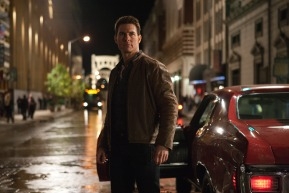 Action Movie ‘Jack Reacher’ Doesn’t Stretch Enough