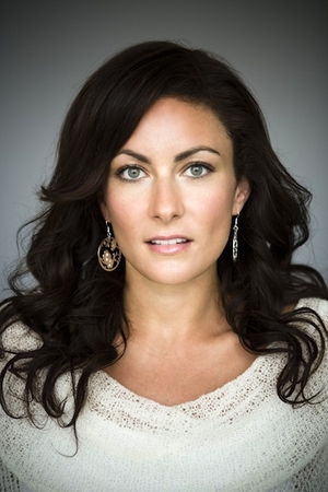 Laura Benanti’s 7 Tips on How to be a ‘Professional Idiot’