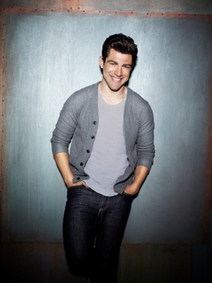 How Max Greenfield Makes Us Love a ‘Douchebag’