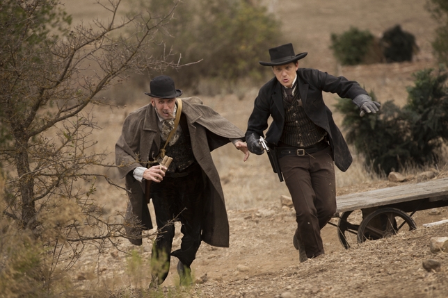 1 Way Thinking on Your Feet Pays Off on Hulu's 'Quick Draw'