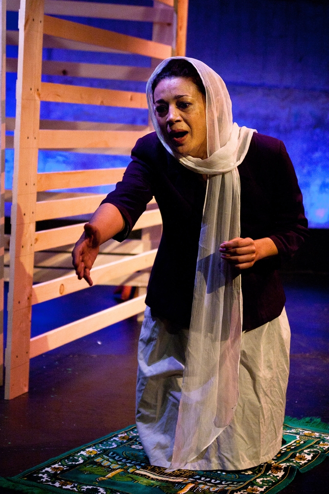 Heart-Stopping 'Shaheed: The Dream and Death of Benazir Bhutto' Analyzes a Martyr