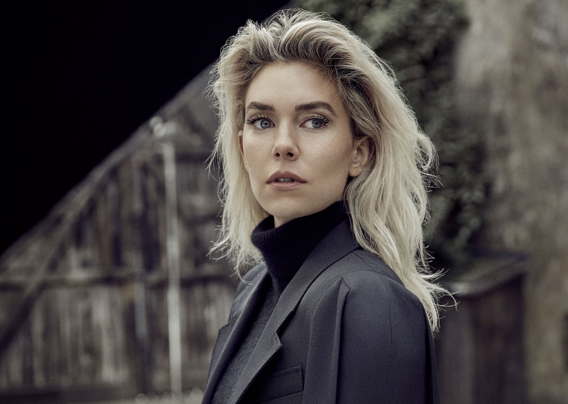 Vanessa Kirby on 'Pieces of a Woman' and Facing Fears | BACKSTAGE